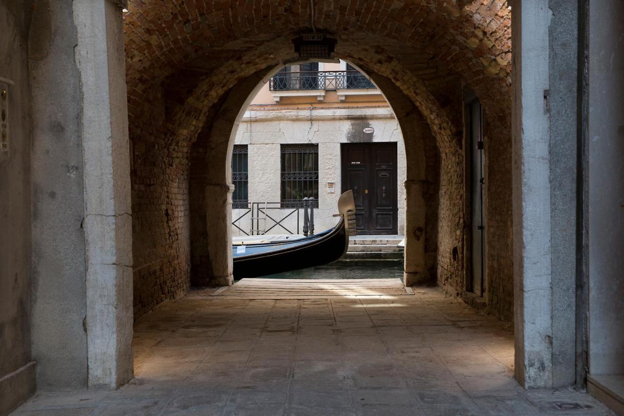 Italiahaus - Ca' Olivo Loft With Canal View In Rialto Venice Apartment Екстериор снимка